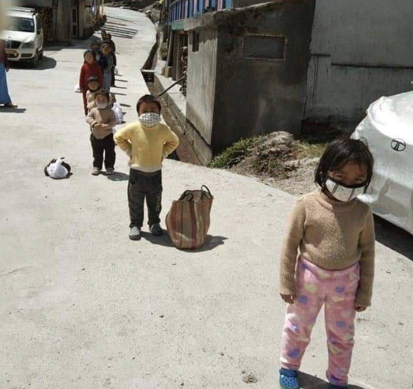 IndraHangSubba1's tweet photo. Good Morning All
The three Rs we need to focus on:
Relief
Recovery
Reform
#LoveSikkim
#StayHomeStaySafe
(Pic from Facebook: Children from north Sikkim maintaining social distance โค๏ธ) https://t.co/wbAm8mQ4Q1
