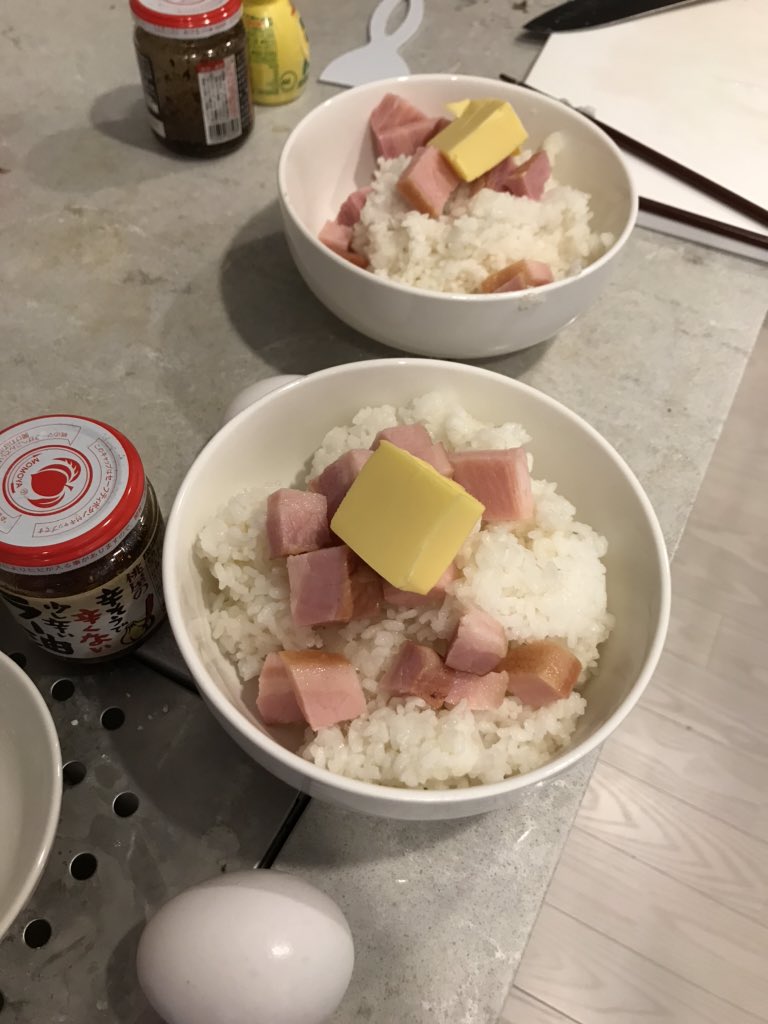 惑丸作 コルク荘ファイナルランチ ここに卵をかけて食べる バターがmonoの消し よこせ マンガ家のイラスト 惑丸作 コルク荘ファイナルランチ ここに卵をかけて食べる バターがmonoの消し よこせ マンガ家のイラスト