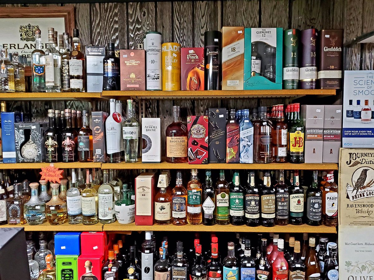 PatsLiquors's tweet photo. Bourbons, Tequila, and Scotch! Oh my! #patsliquors #porterindiana #chesterton #chestertonindiana #portercounty #duneland #beverlyshores #nwindiana #nwi https://t.co/Q0tYjOdqbB