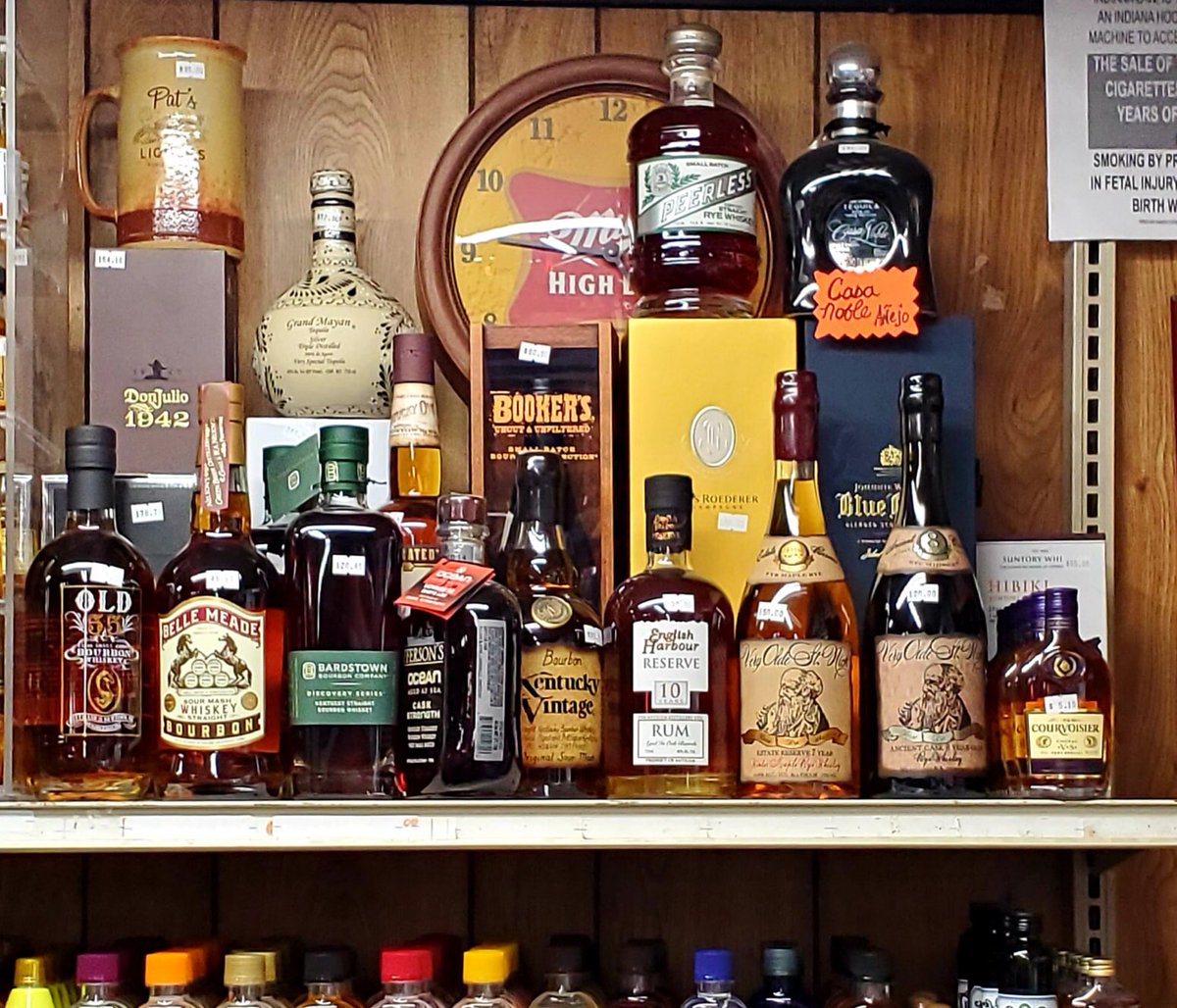 PatsLiquors's tweet photo. Bourbons, Tequila, and Scotch! Oh my! #patsliquors #porterindiana #chesterton #chestertonindiana #portercounty #duneland #beverlyshores #nwindiana #nwi https://t.co/Q0tYjOdqbB