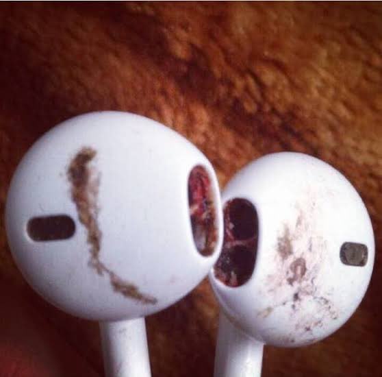 CrippledKitten's tweet image. YoungBoy fans be like you gotta listen he poured his soul out on this banger