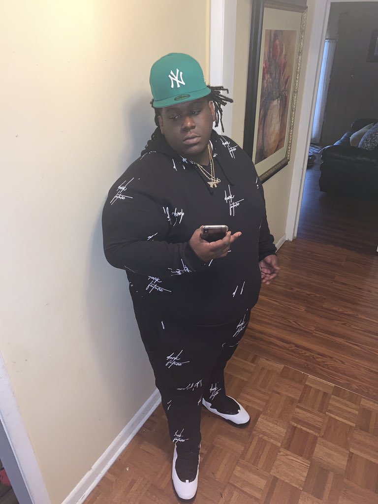 Just cause Ain posted a photo in a while 🔋🐐