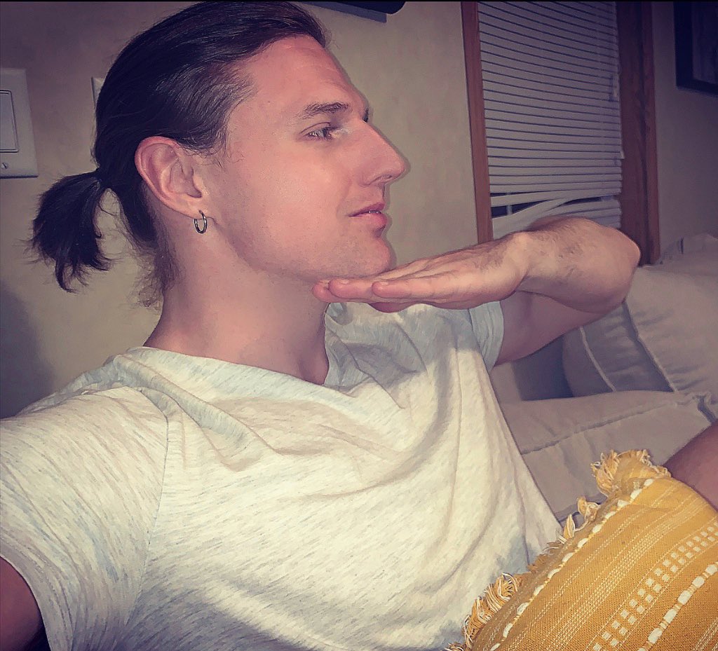 CodyDealGaming's tweet photo. Long hair, don’t care. And keepin’ the clean shave on for a bit. #silkysmoothlikebutter https://t.co/xtd0BzzV5u