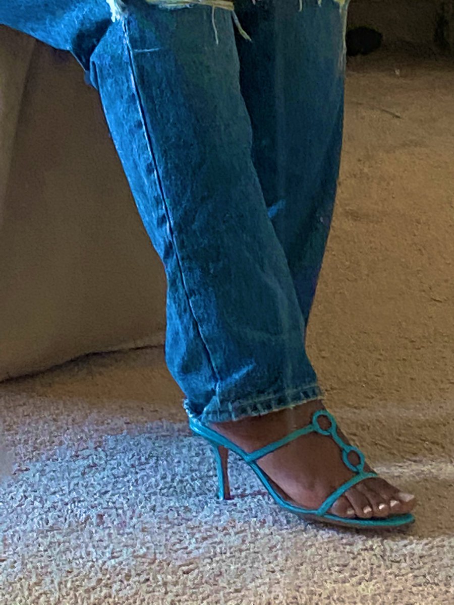 flomoneyfloprob's tweet photo. Dressed up today https://t.co/cFC4Q4fESi