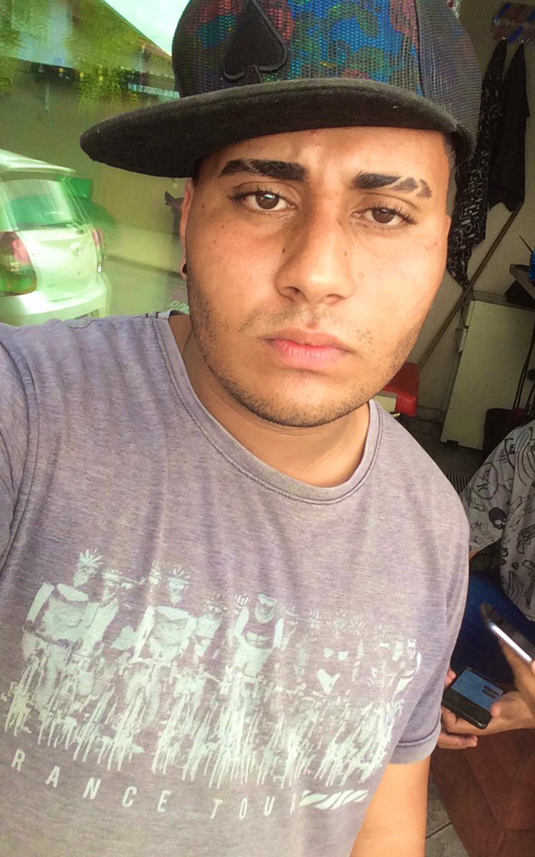 tchunin2's tweet image. Olha a cara fechada 🎶