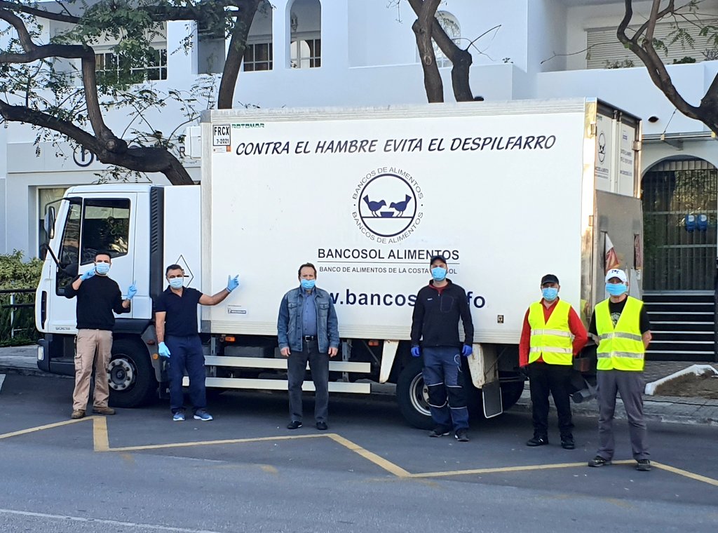 RocioPM81's tweet photo. Being able to help people in need in this #covid19 time is the best gift we can have! Today, we help @BancosolMalaga disinfecting their vehicles to help them to keep helping in a safe way! #StrongerTogether #DiamondResorts #LifeatDiamond #EUDPOINTS #COVIDfree #staysafeatDiamond https://t.co/M02cj0vTIg