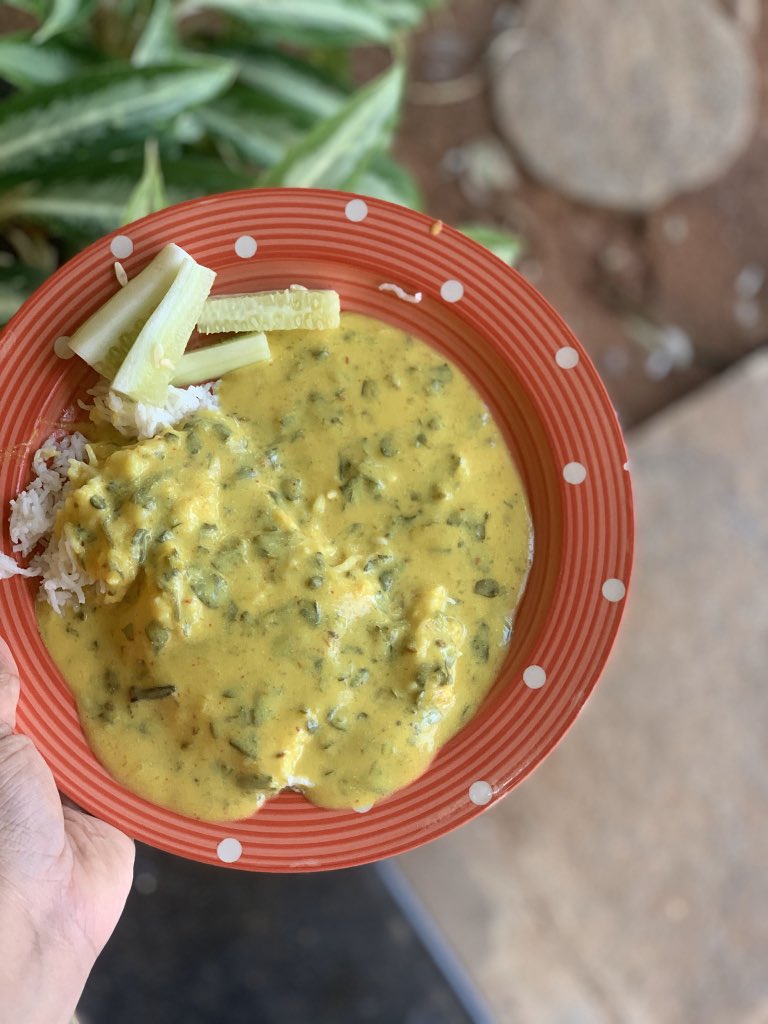 Kulfa Kadhi, chawal and kheera for lunch. most greens work here. I often do this to kadhi when I am not in a mood of pakora frying. Make kadhi add some chopped greens/veggies. Palak/methi/amaranth/malabar spinach/rocket leaves/kale. Anything you fancy or have at hand