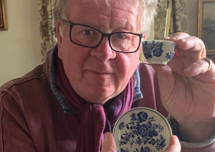 Launching Lockdown Inspiration! It's #MuseumFromHome day! Our very own <a href="/PhilipSerrell/">Philip Serrell</a> talks from home about his #FavouriteObject Share YOURS too &amp; help each other thru challenging times #CultureinQuarantine #worcestershirehour museumofroyalworcester.org/news/ <a href="/byportmeirion/">Portmeirion UK</a> <a href="/worcesternews/">Worcester News</a>