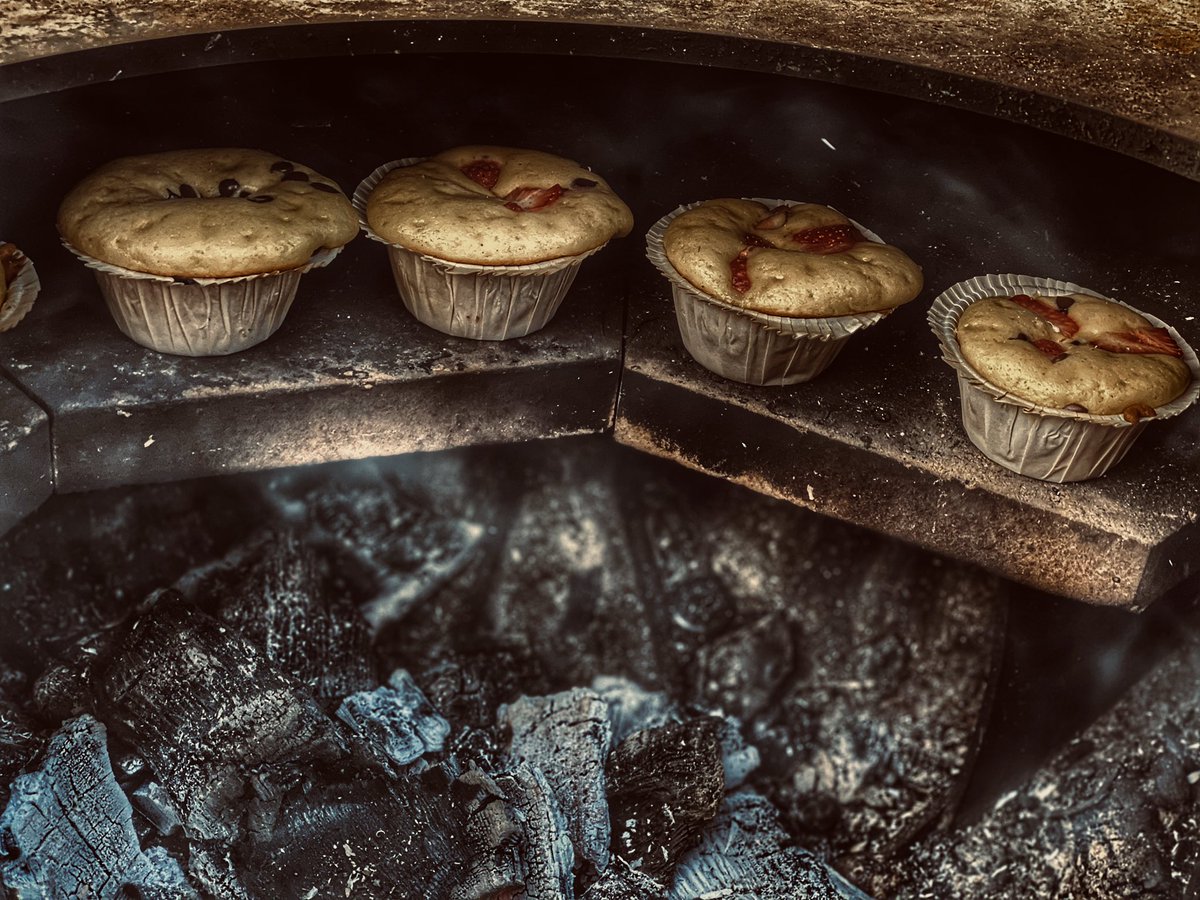 KainerMartin's tweet photo. #men #bakechallenge #challenge #männerbackchallenge #muffin #martinkainer #designgrill #martinkainerdesigngrill #cooking #outdoor #outdoorcooking #bakerman #picoftheday #photooftheday #bestoftheday #pictureoftheday #instagood #tirol #zillertal #alps #bbq #grill #hot #designer https://t.co/cjUhGqCCiD
