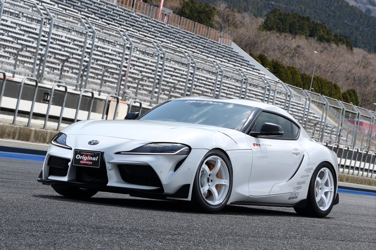 発売中のREVSPEED6月号、104-105ページに掲載のADVAN Racing TC-4装着