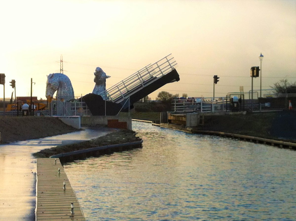 #ThrowbackThursday - The Helix Lift Bridge and Lock Gates in Falkirk, Scotland 

◾Design
◾Manufacture
◾Site Installation
◾#MadeInSheffield 

Read → ow.ly/Jlah50zrDKe