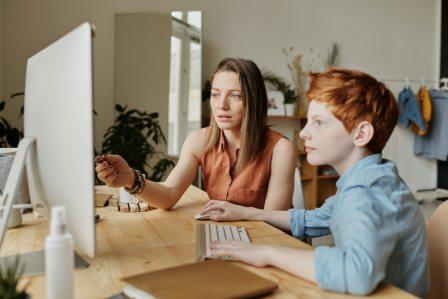 We have compiled a list of resources to help parents support children's language learning at home during school closures. There are materials across all age groups. Please share and bookmark the page - it's being reviewed and updated throughout lockdown. ow.ly/h9qM50zsHnr