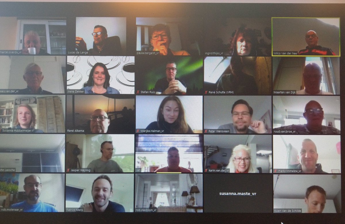 buitenkoffie's tweet image. Super om alle collega's weer bij elkaar te zien en elkaar te spreken!  Veel verhalen te vertellen met twee schermen vol gezichten. Online Koffiemoment afdeling Vakbekwaamheid #wordtvervolgd #hetnieuwenormaal