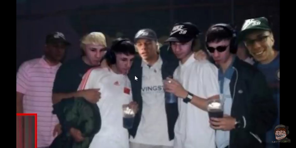 Polarelcrack2's tweet photo. Los caweesss #vectorgas https://t.co/T2DnDhD87I