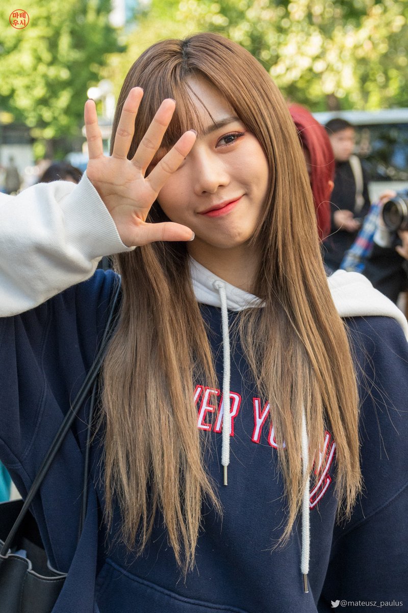 mateusz_paulus's tweet photo. 뮤직뱅크 191011

[HQ x3]
#유현 #드림캐쳐 #Yoohyeon #Dreamcatcher @hf_dreamcatcher https://t.co/lewKTwFH79
