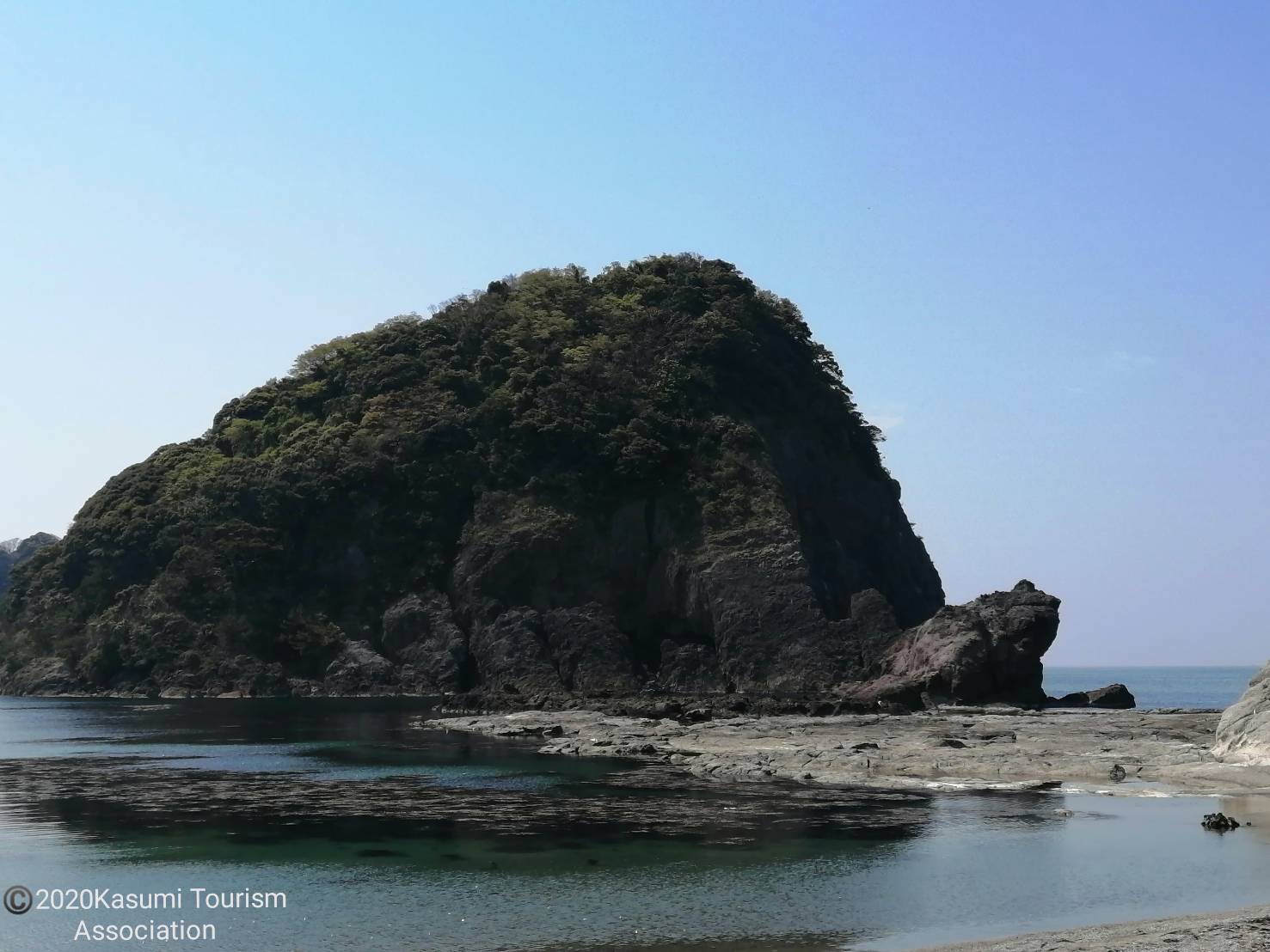 香美町香住観光協会 香住がに は5月末まで 今子浦海水浴場ですが キャンプ場 駐車場共に閉鎖になっております ただ 観光客と思われる方が数組 路上駐車は絶対おやめください 今 香住では 香美町香住観光協会 香住がに は5月末まで 今子浦海水浴場ですが キャンプ場 駐車場共に閉鎖になっております ただ 観光客と思われる方が数組 路上駐車は絶対おやめください 今 香住では