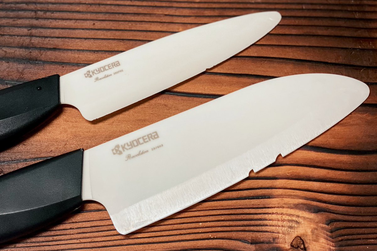 Saori Twitterren セラミック包丁が刃こぼれしてしまったので 取り急ぎ包丁買いにいってきた 今度はt Falのチタン製包丁 取り急ぎだからこれでいっかなと にしても ホームセンター すっごく混んでた 今日は平日扱いではないのか 私の中では平日だったんだけど