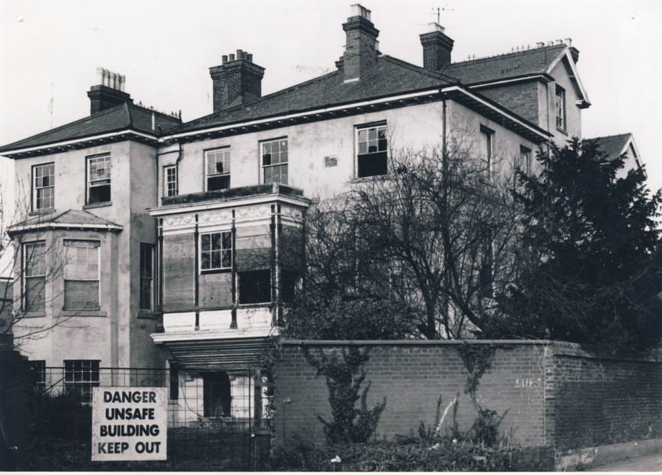 #MuseumFromHome Our biggest objects are often our homes. So proud of ours. Without our collections many precious buildings would have been lost. Palace House once home to Kings, entrepreneurs and winning trainers now an award winning museum. @palacehouse_nkt @heritagelottery