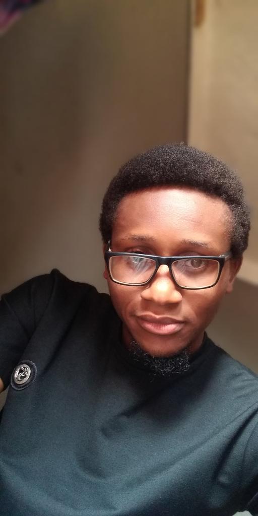 chuddyOzil's tweet photo. Happy birthday namesake @UtaziJay
Wishing you all ur heart desire
Cheers to a new year
#keepSoaringHigher https://t.co/fNPNbZh5mb