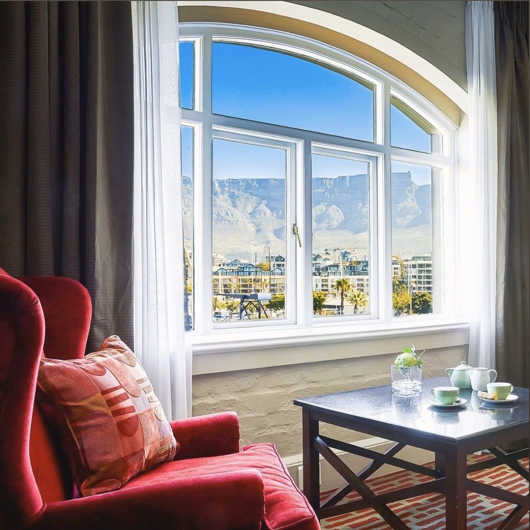 MetalWindows1's tweet photo. S T A Y C A T I O N. Post lockdown inspo at the iconic Victoria&Alfred HOTEL @VandAWaterfront renovation @MetalWindows1 CONTACT
📱Trudy 073 798 4355 https://t.co/LXL7r1r8jX
#whoknowswhen #capetown #metalwindows #aluminiumwindows #lockdown #covid_19 #stayhome #staysafe #staycation https://t.co/seDy0YXyDm
