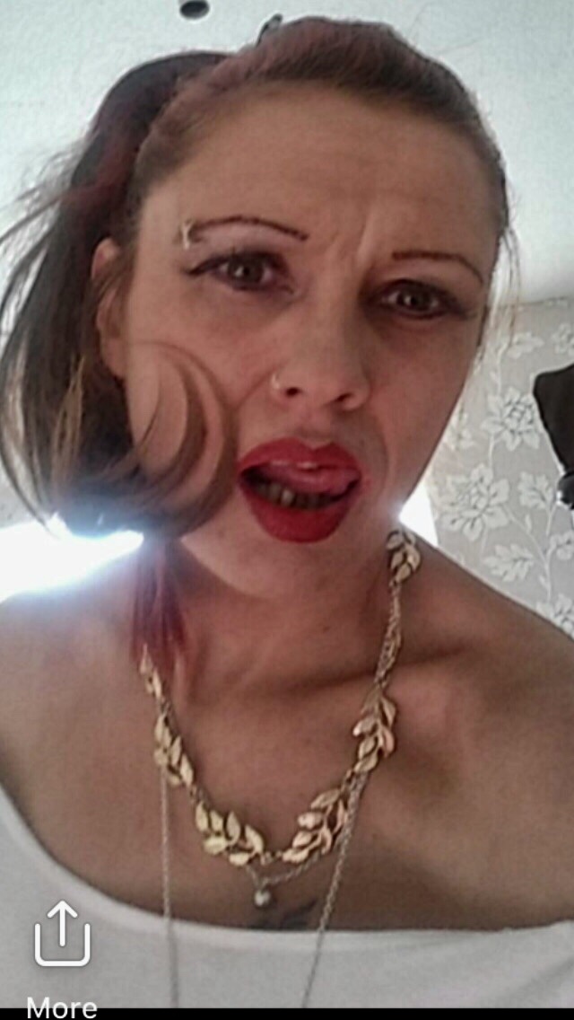 Princesscashx's tweet photo. My £2500 necklace off you stupid sluts 😂 No more family holidays ! No more luxury’s ! No more life ! I deserve everything you and your family work for 💋 https://t.co/Eo9H5V3ASJ