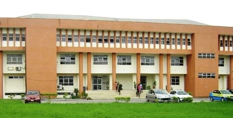 phsabithetin's tweet photo. Rivers State University Becomes The First To Start Online Lectures in Nigeria Due To #COVID19

First semester examinations starts online on Monday, 11th of May 2020.

#ThursdayThoughts https://t.co/ZrBzSL9uMg