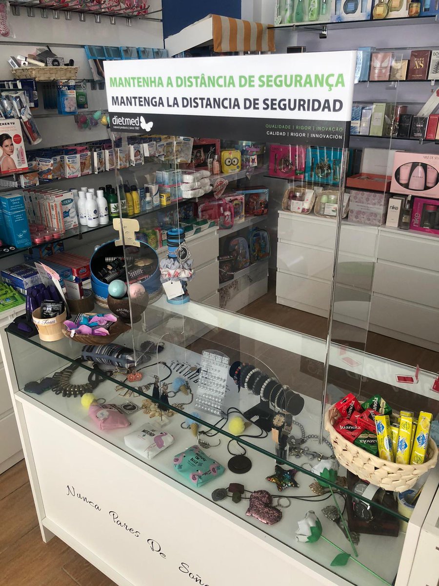 Distrifarma's tweet photo. Protector para mostrador de metacrilato en Parafarmacia Zahara lowe - Zahara de los atunes, Cádiz https://t.co/PryWODEKS1