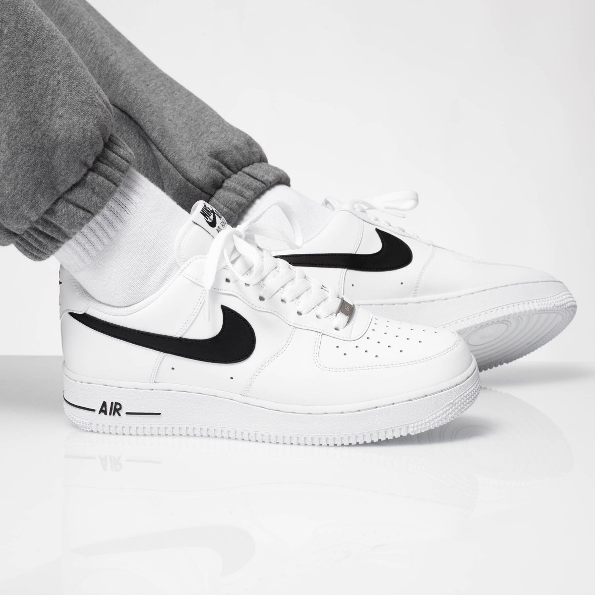 titolo nike air force