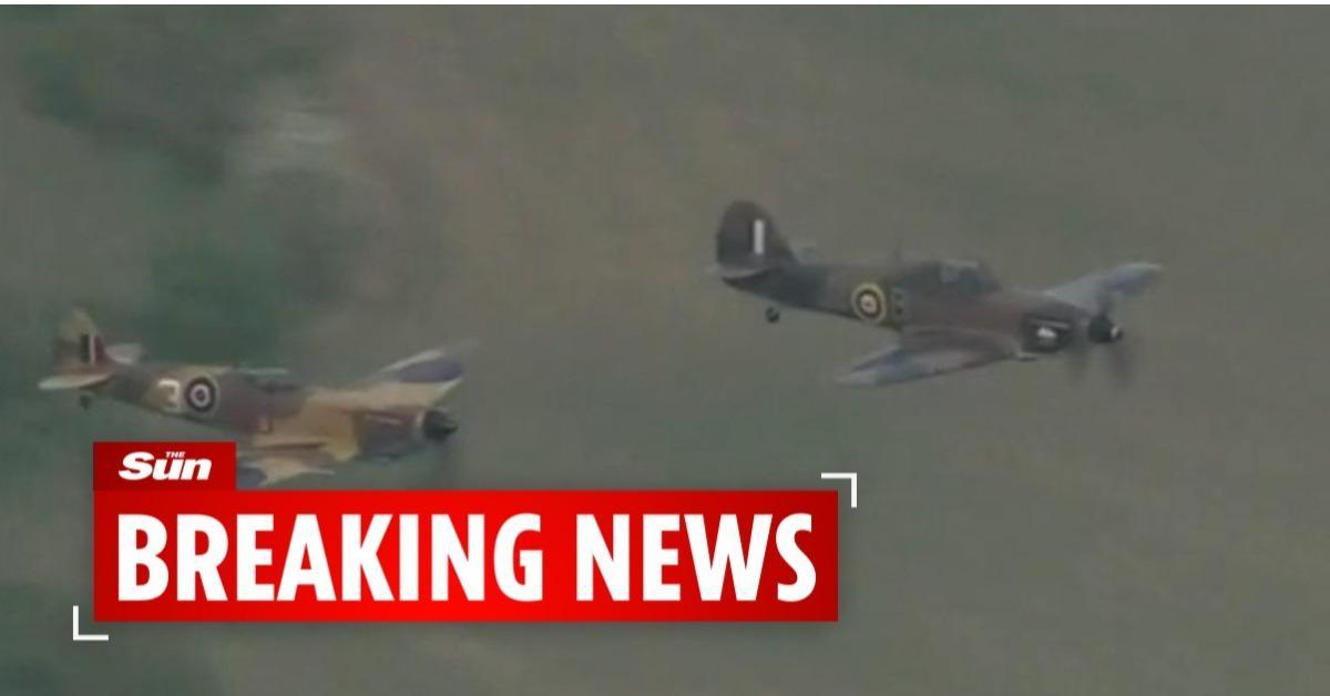 TheSun's tweet photo. Emotional Captain Tom Moore watches Spitfire for his 100th birthday   https://t.co/5jJRMhKvFM https://t.co/lvxECQTvek