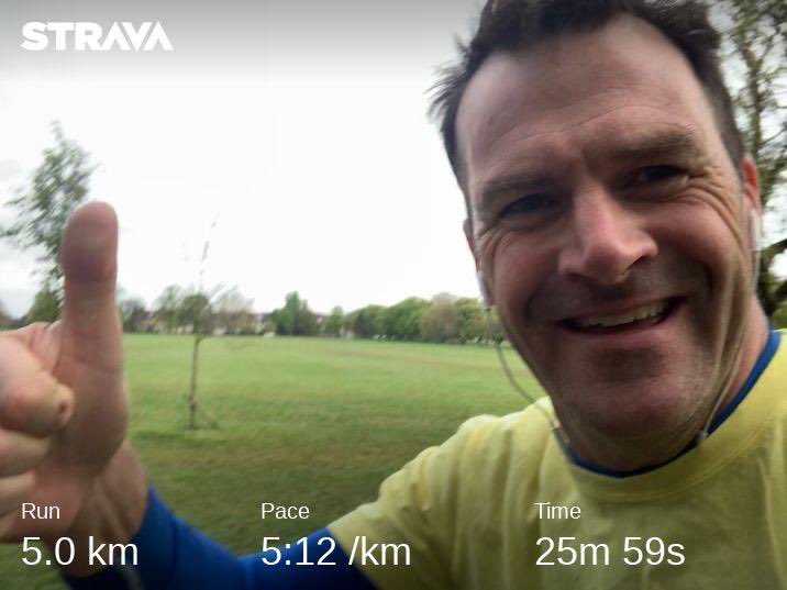 OscarRomeo1268's tweet photo. With work, babysitting & current restrictions, itβs been a while since I managed to get out for an @EarlyBirdRunnin Felt great to have a #LockdownLegstretch and still a fab way to start the day. Anyway, back to babysitting now, have a great day everyoneπΆπ» #HealthyHeartHealthyMind https://t.co/snQw4xOfFt