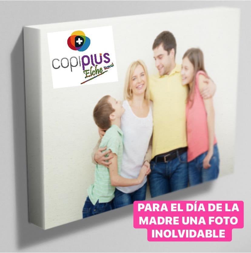 Copidark's tweet photo. DÍA DE LA MADRE 🎉 En Copiplus elche raval encarga tu foto en lienzo o cartón pluma  para el día de la madre y nosotros el DOMINGO. Se lo llevamos a su casa . Todavía estás a tiempo #tueligesynosotrosfabricamos @yocomproenelche @copipluselcheraval https://t.co/IDIdYZ2YGO