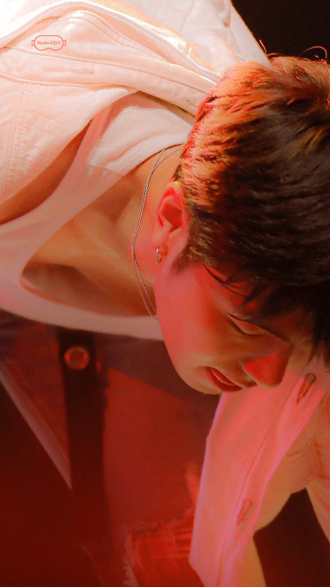 neednosleep0331's tweet photo. HQ????? https://t.co/PxicQbk7aL