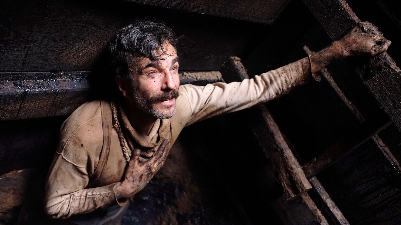 Happy Birthday to the legendary Sir Daniel Day Lewis  