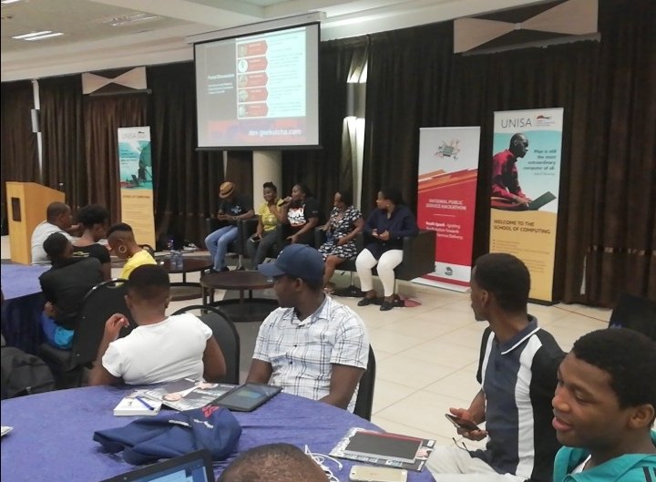GKSS_VUT's tweet photo. Ain't nothing like a throwback like a #SummerDevDays #TBThursday!!
Hosted by Geekulcha in collaboration with UNISA💥
They came, they saw, it was Hack-tic🥵😎 https://t.co/uHpFxekjY8