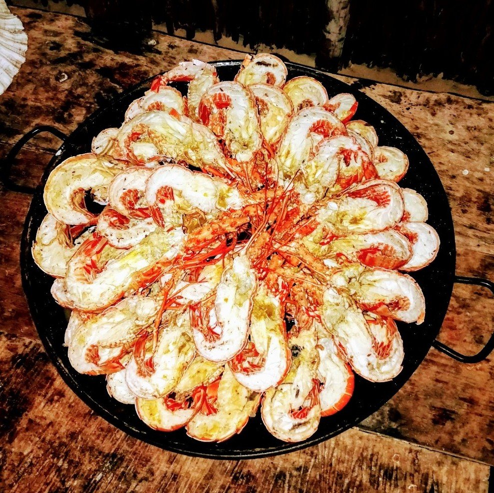 Is it just me? Or have the clocks aligned and it's Thursday again? #TBT. This time we're in quite possibly one of the most stunning places I've ever been....San Blas, Panamá. The boat crew went fishing and then came back with a load of lobster and BBQ'd it. It was phenomenal.