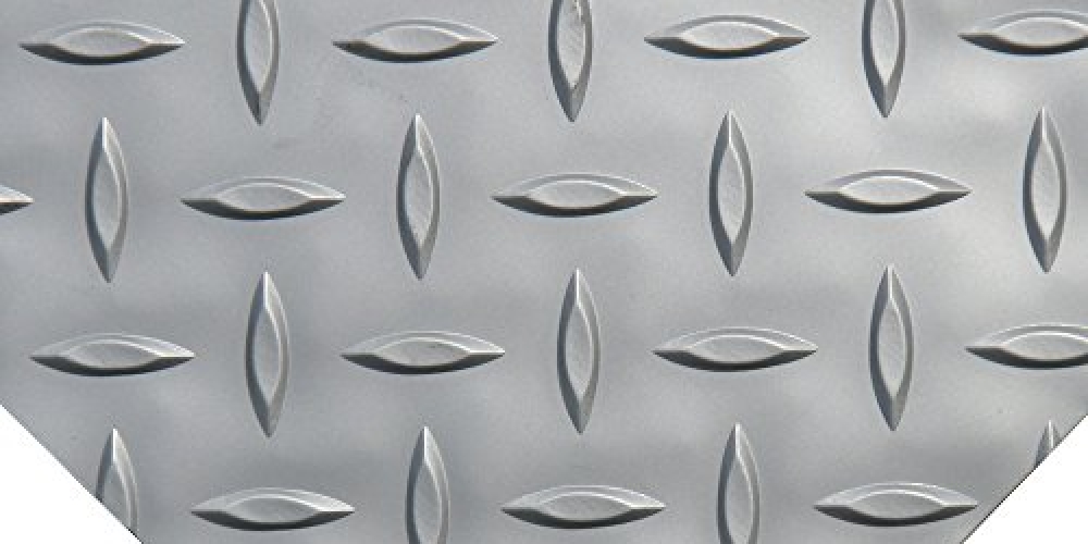 #hashtag1 Rubber-Cal Diamond Plate Metallic PVC Flooring, Silver, 2.5mm x 4' x 9' fitnessgym.us/product/rubber…