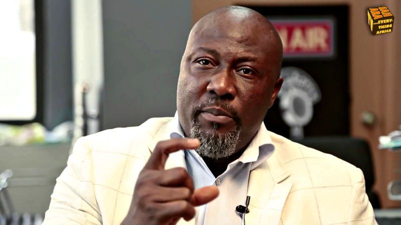qedng's tweet image. Dino Melaye schools banana hawkers on coronavirus qed.ng/dino-melaye-sc…