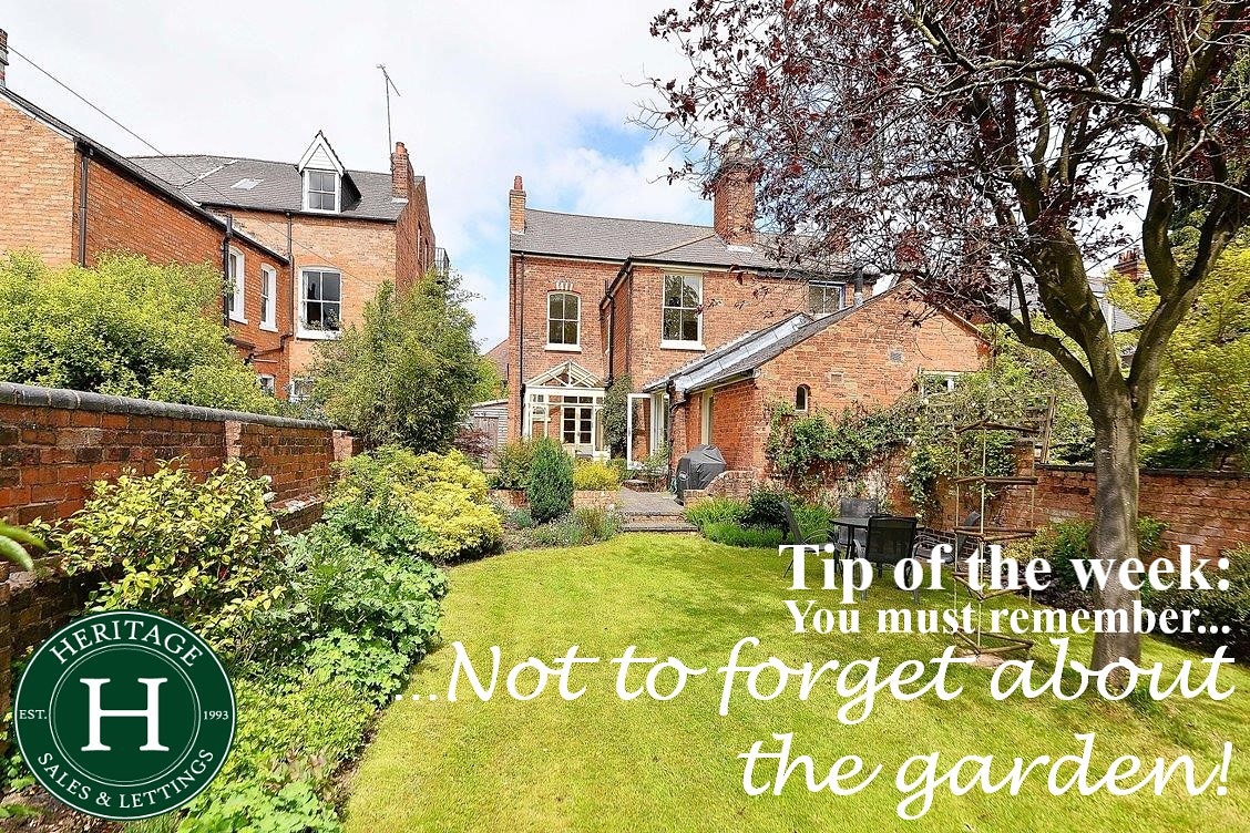 DID YOU KNOW it's important to make sure your garden is presentable? 

Jessica says: 'A presentable garden can impact a buyer's decision on whether to offer. A neat lawn &amp; colourful potted plants makes a garden feel cared for.

#selling #garden #home #property #tipoftheweek