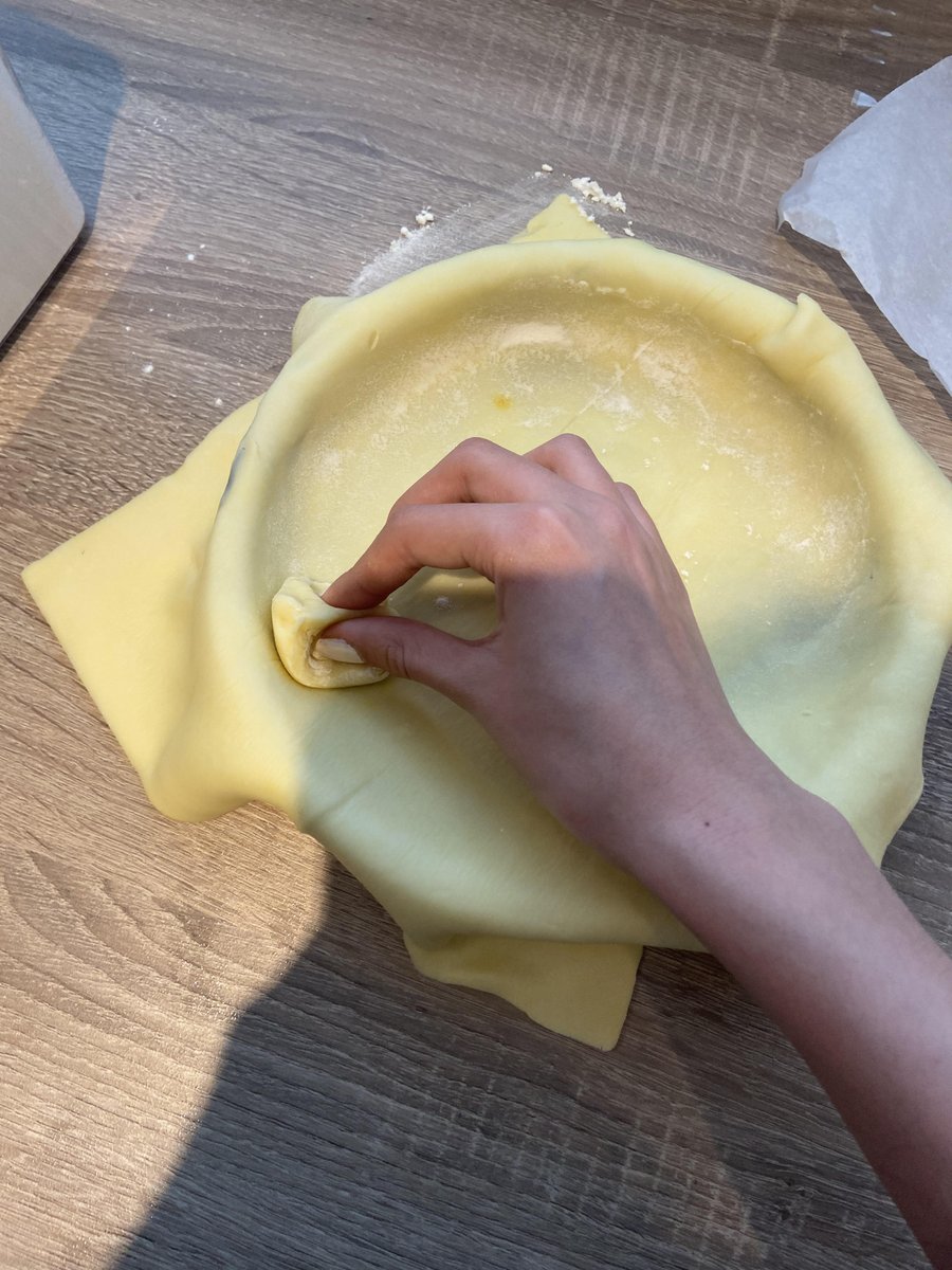 FleggHighOA's tweet photo. What better way to start the day after completeing the @thebodycoach session at 9 am. Treat yourself to a Toffee cream tart. This one made by Isabella in Year 8 (sorry last week I put Yr 7). Looks Fantastic. https://t.co/bWtEPyn0Ci