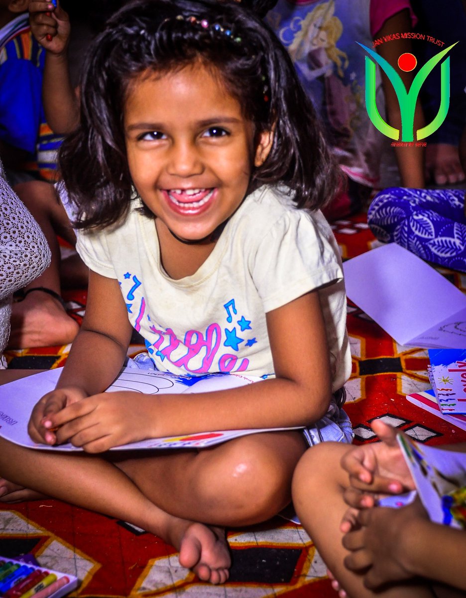 jvmtrust's tweet image. Quarantine isolation doesn&apos;t mean that you must cut off from rest of world. Staying connected with your friends/guardians, sharing of thoughts &amp;amp; make you indulge in activities which makes you think positively and keeps you away from negative thoughts.
#keepsmile #againstcovid19