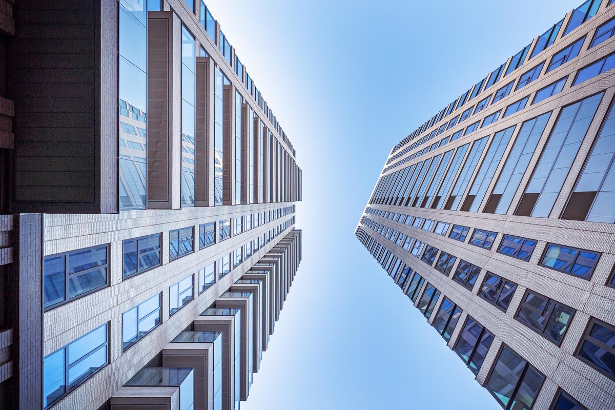 De Monarch III te Den Haag mooi in beeld gebracht. Een heel fraai resultaat. <a href="/LaurensKuipers/">Laurens Kuipers</a> dank voor de foto's #toezicht #kwaliteitsborging