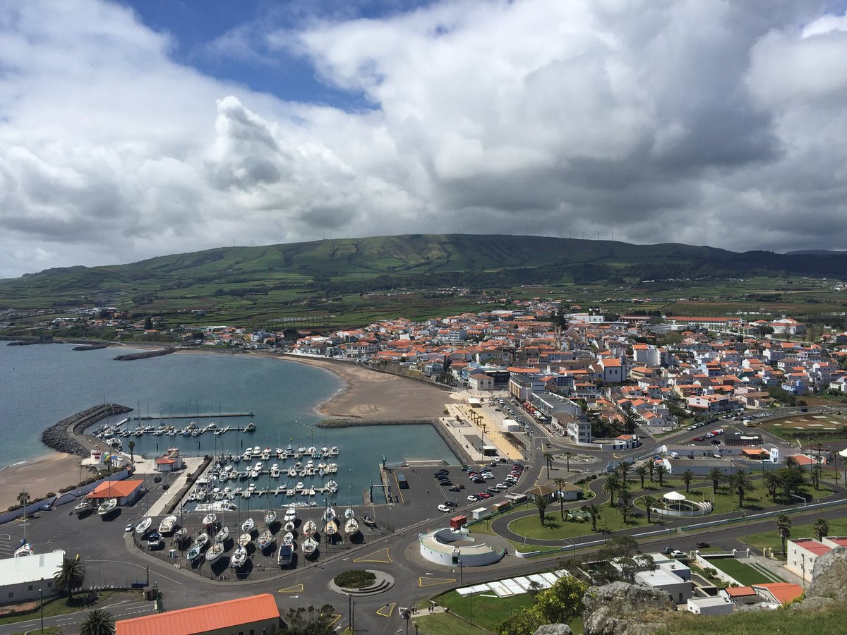 NipperLife's tweet photo. #thursdaythrowback #OTD last year #PraiaDaVitoria #azores - 😊 place, so friendly with fantastic views #cruises #nipperlife https://t.co/mUQpG7yH6d