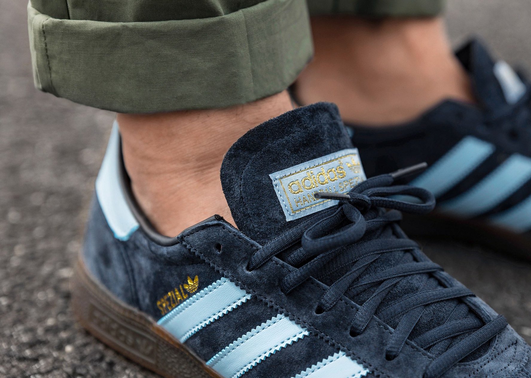 at straffe Permanent vride Sneaker Deals GB on Twitter: "Ad: The adidas Originals Handball Spezial  'Navy' just reduced to ONLY £48! Code “MAY20” here =&gt;  https://t.co/pFpsr4nfjv UK7-11 (RRP£75) https://t.co/hTXUY4CTZn" / Twitter