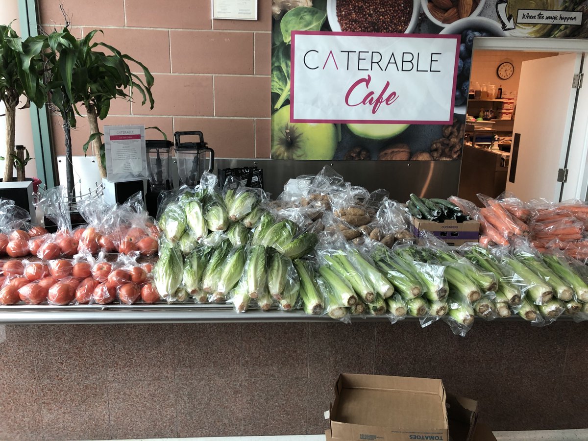 untraceableinc's tweet photo. We are so excited to donate 110 grocery bags to the frontline workers at New Unionville Home Society today!!! Thank you to everyone who supported the 'Feeding Our Heroes Initiative' to make this happen! 
For more information go to https://t.co/0T8YjbYI8g 
@cityofmarkham https://t.co/kK8HdFNOW2