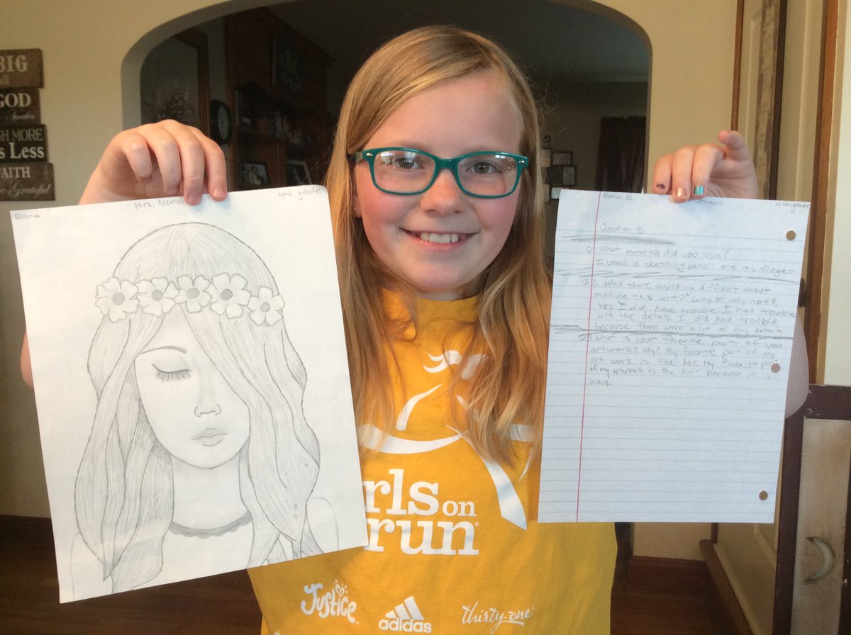 CentralManorArt's tweet image. Roma in 4th grade created this stunning portrait this week. She did an excellent job showing different textures and values using only a pencil!