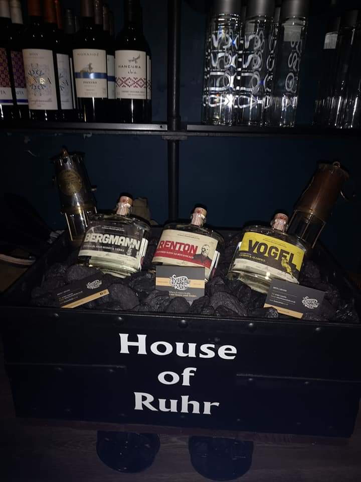 Wow this gin is amazing, Vogel being my favourite.  Check out @TheHouseOfRhur excellent customer service and a local company #gin #ginandtonic #shoplocal #supportsmallbusiness #NEfollowers