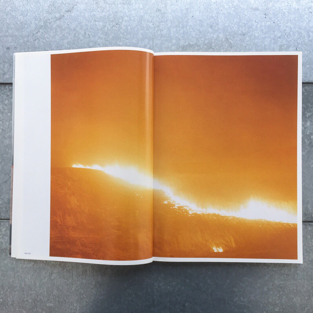 Sementara dalam Ametsuchi (heaven and earth) ia mendokumentasikan sebuah ritual pembakaran ladang di Pegunungan Aso, Pulau Kyushu yang sudah berlangsung selama 1000 tahun.