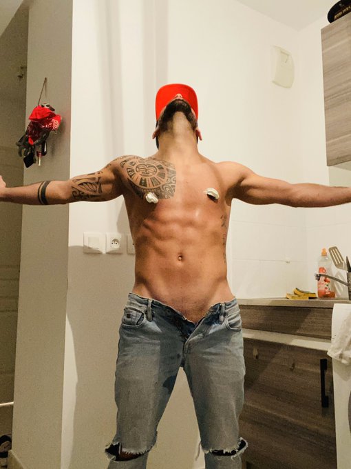 Watch Miky On Fire 🇫🇷🔥(7k)'s leaked NSFW photo on TwXstars