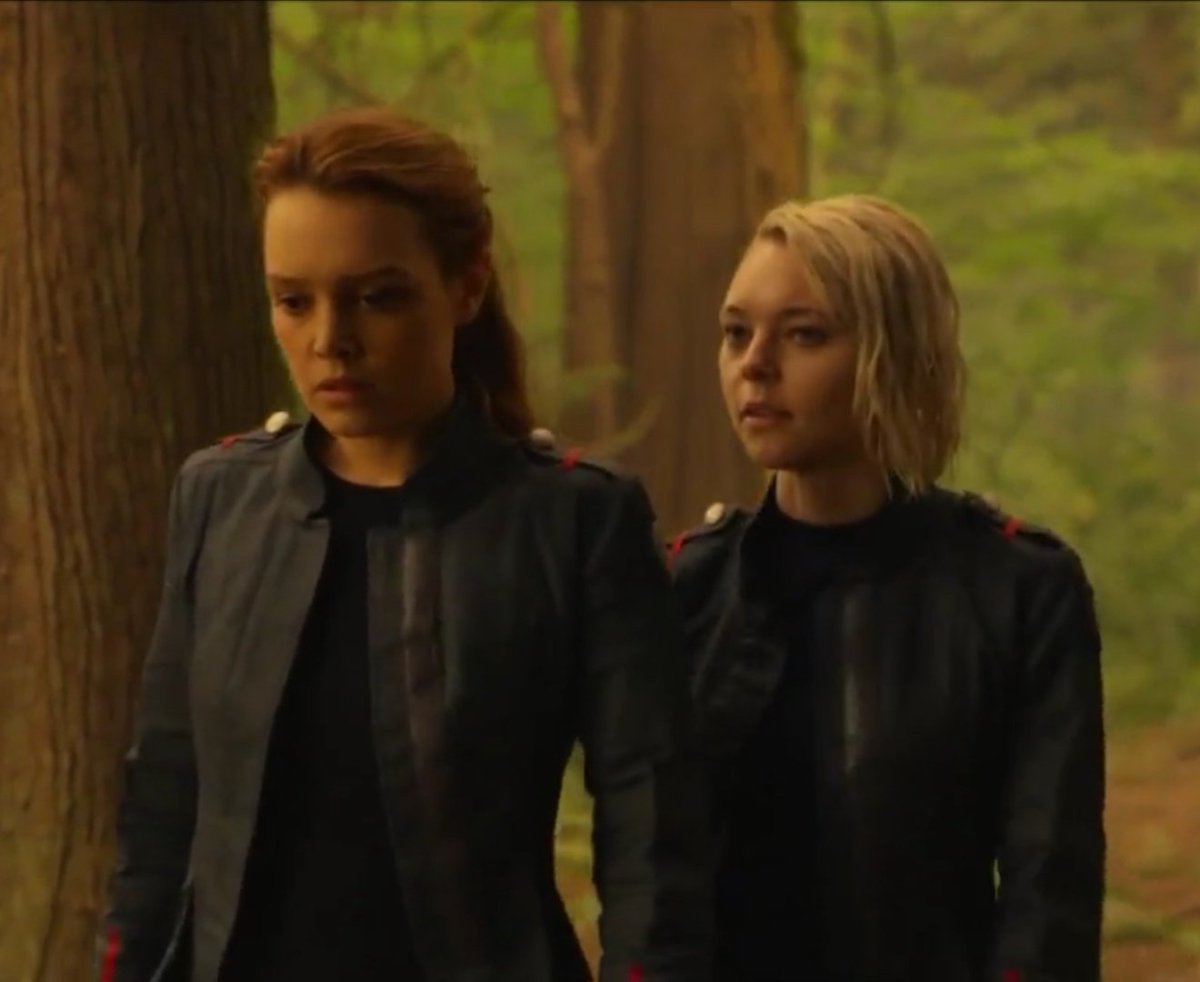 arkashaedinorog's tweet photo. Tally, who looks confused, sad and lonely during the whole episode... It breaks my heart🥺

#motherlandfortsalem
@JessLauraSutton https://t.co/2fLqNvQvYQ