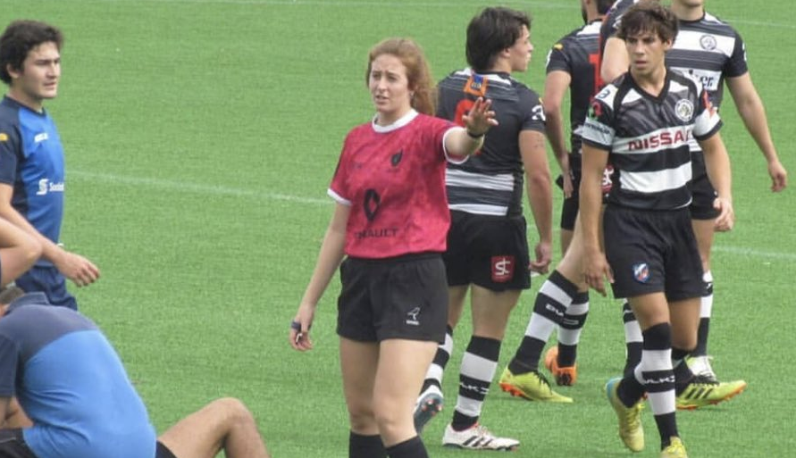 RugbyUruguay's tweet photo. #Referato | La uruguaya Camila Cabrera 🇺🇾⚖️ fue designada en el primer panel femenino de Referees de @SudamericaRugby. 

¡Felicitaciones! https://t.co/cBKmfHtzfg